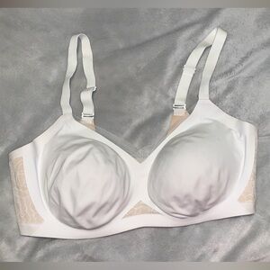 Honey love 1x White cross over astral comfort bra lace 40 c/D wireless smoothing